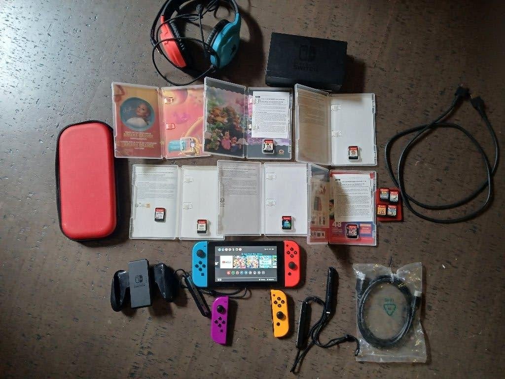 Switch + 11 jeux à vendre, Consoles de jeu & Jeux vidéo, Enlèvement ou Envoi, À partir de 7 ans, Comme neuf, 3 joueurs ou plus