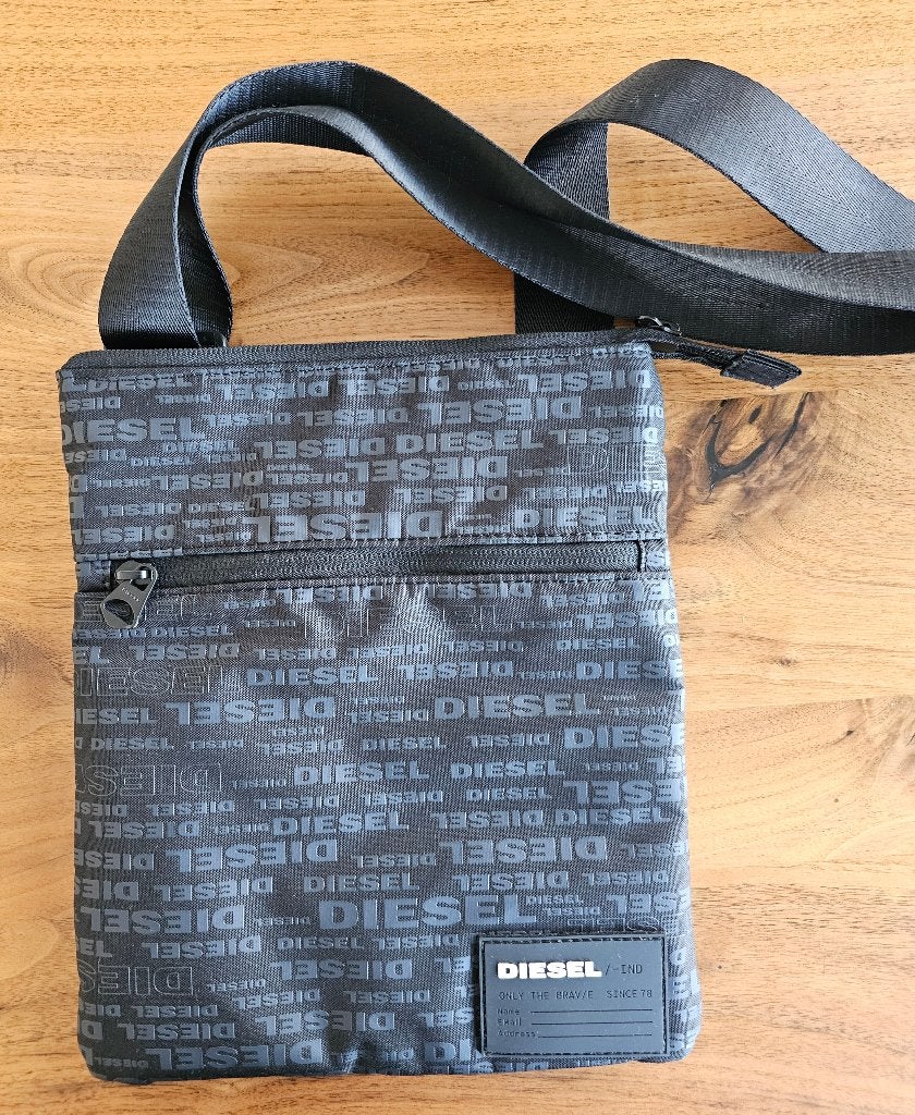 Diesel Heren Crossbodytasje - nieuw, Handtassen en Accessoires, Tassen | Schoudertassen, Ophalen of Verzenden, Nieuw, Zwart, Overige merken