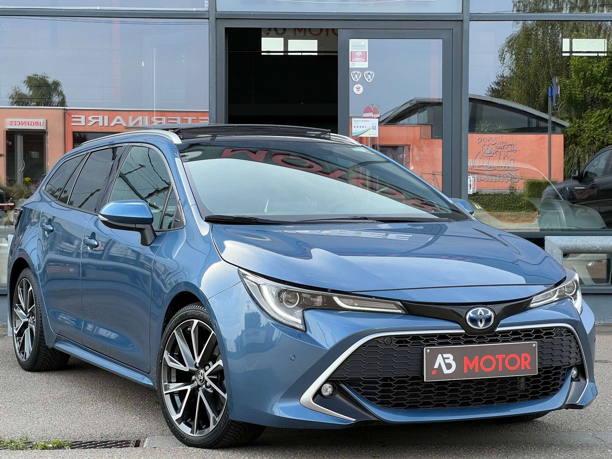 Toyota Corolla Corolla SW Hybrid 2.0 TVAC Full Options Cuir, Autos, Toyota, Cuir, Achat, Euro 6, Entreprise