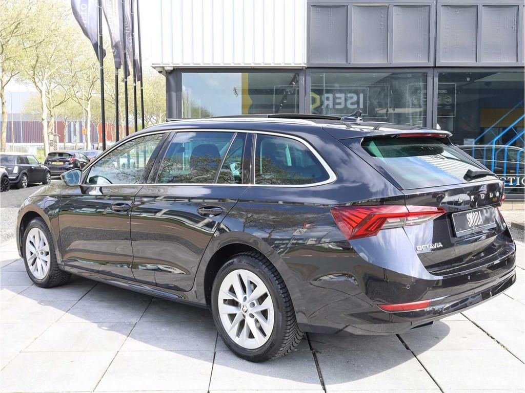 Skoda Octavia Estate iV 1.4 TSI PHEV 204PK Automaat 2023, Auto's, Skoda, Automaat, Gebruikt, Bedrijf, Break