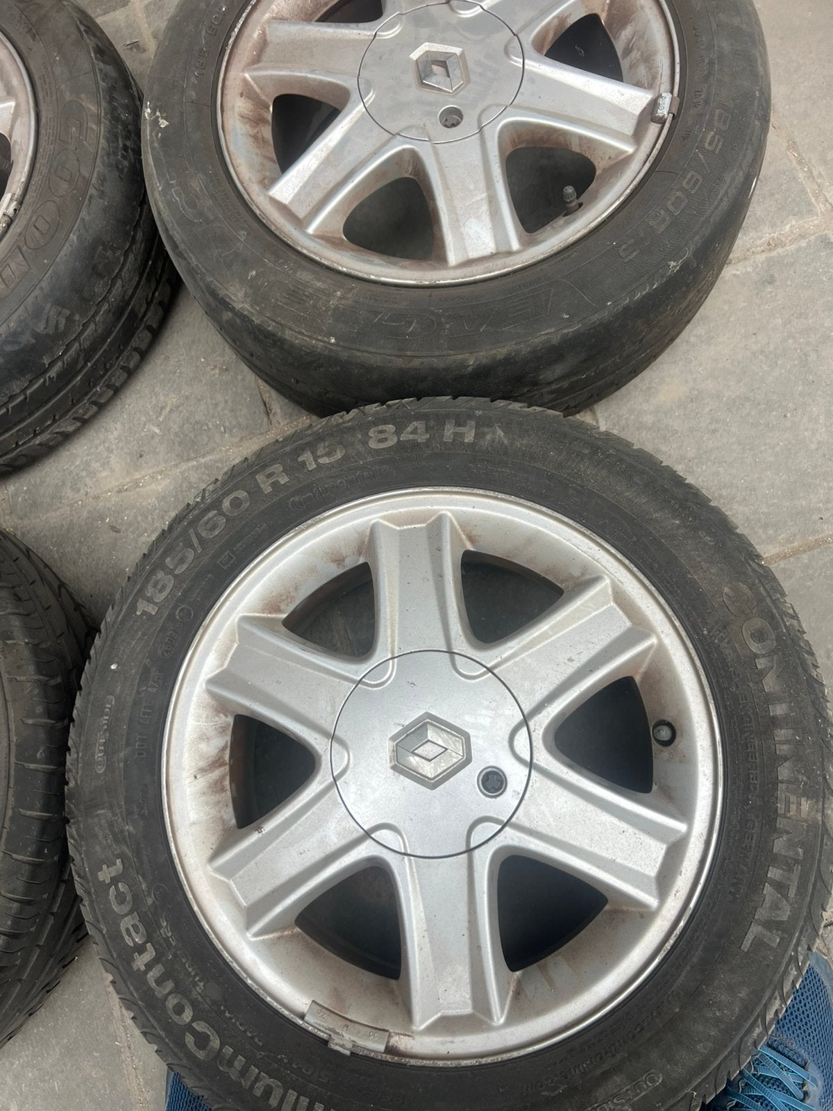 Te koop 3 15 inch velgen en banden, Ophalen, 15 inch, All Season, Banden en Velgen