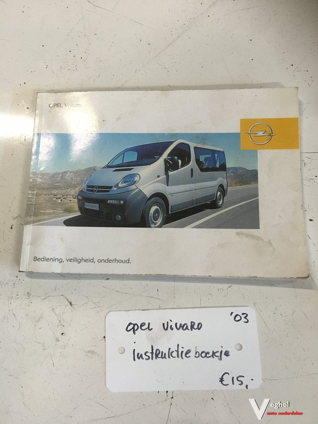 Opel Vivaro 2003 1.9diesel  Instruktieboekje, Auto diversen, Handleidingen en Instructieboekjes, Ophalen of Verzenden