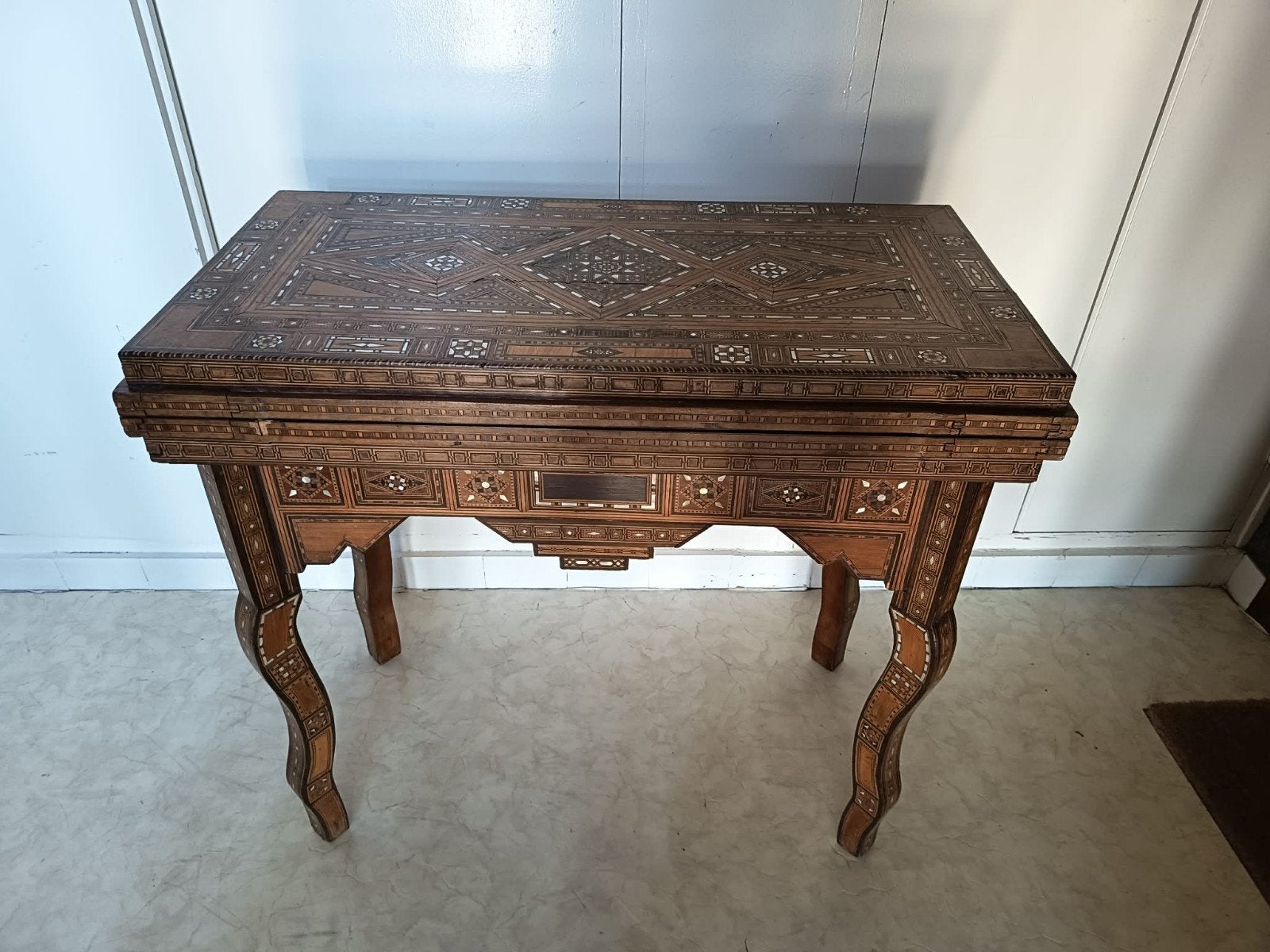 Table de jeux syrienne ancienne, Antiquités & Art, Enlèvement
