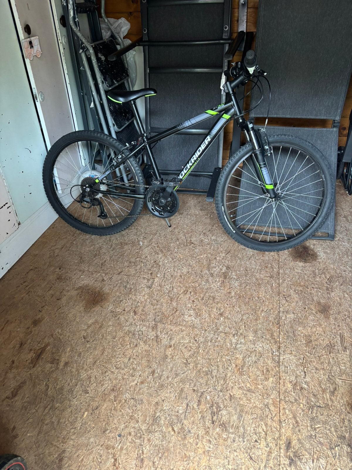 Rockrider ST500 Sport Trail kinder-MTB 24 inch, zwart/groen, Ophalen, Zo goed als nieuw