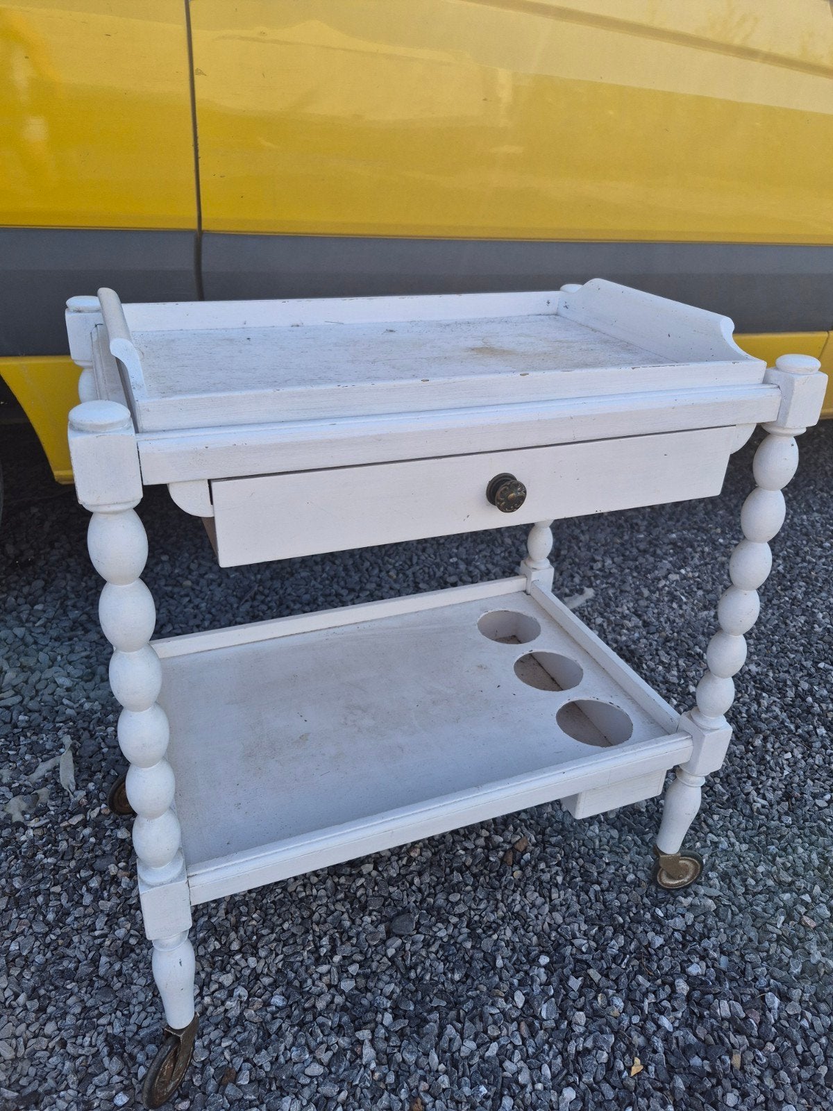 vintage tafel/dressoir op wielen, Huis en Inrichting, Woonaccessoires | Etagères, Ophalen