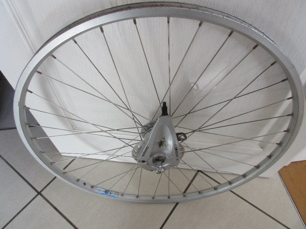 Voorwiel 28X 1 3/8 Shimano met naafdynamo en rollerbrake, Fietsen en Brommers, Bakfiets, Gebruikt, Shimano, Ophalen