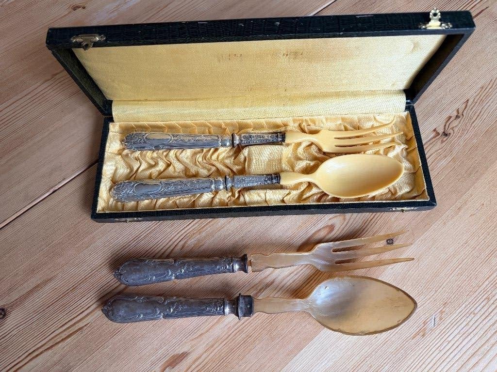 19e eeuwse antieke Franse saladeservers, Ophalen