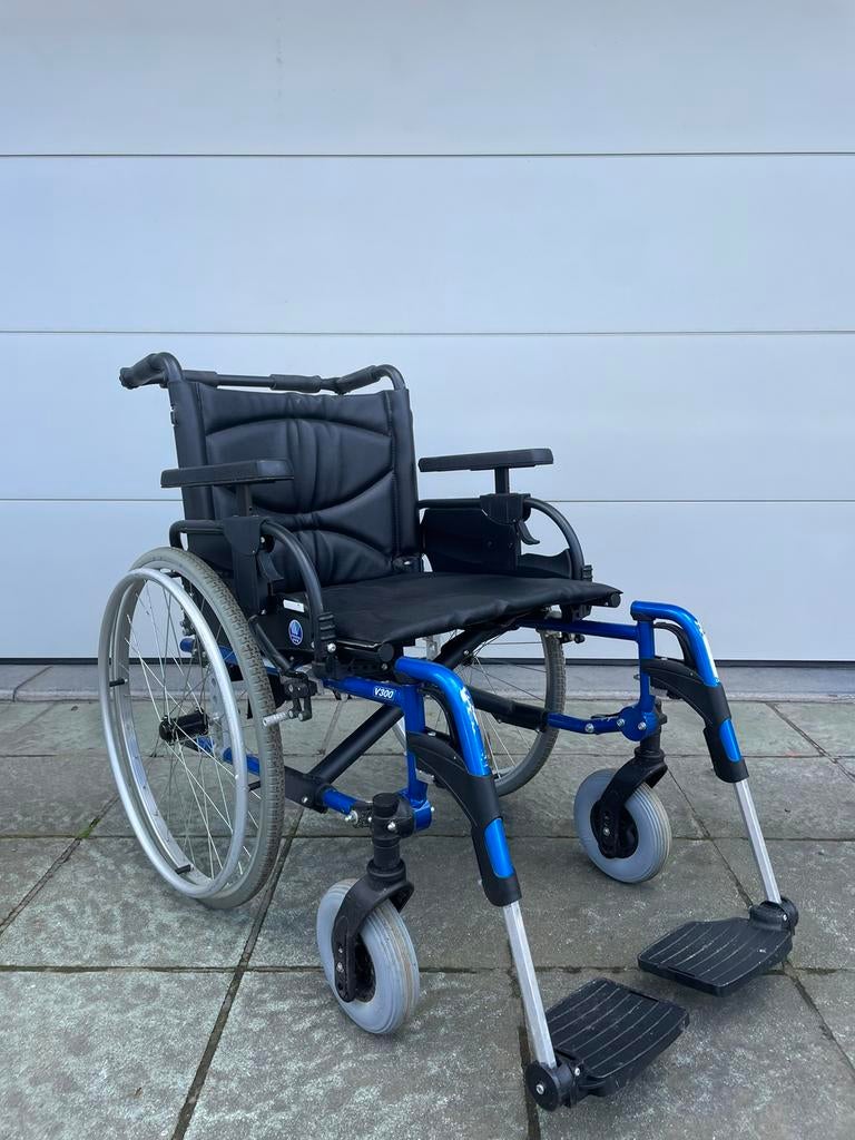 Chaise roulante pliable Vermeiren V 300 état neuf, Enlèvement ou Envoi, Pliant, Comme neuf, Fauteuil roulant manuel