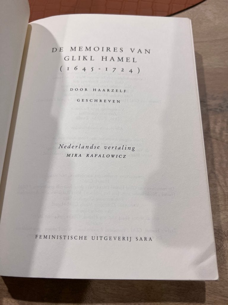 De memoires van Glikl Hamel (1645 - 1724) door haarzelf gesc, Ophalen of Verzenden, Gelezen, Glikl Hamel, Politiek