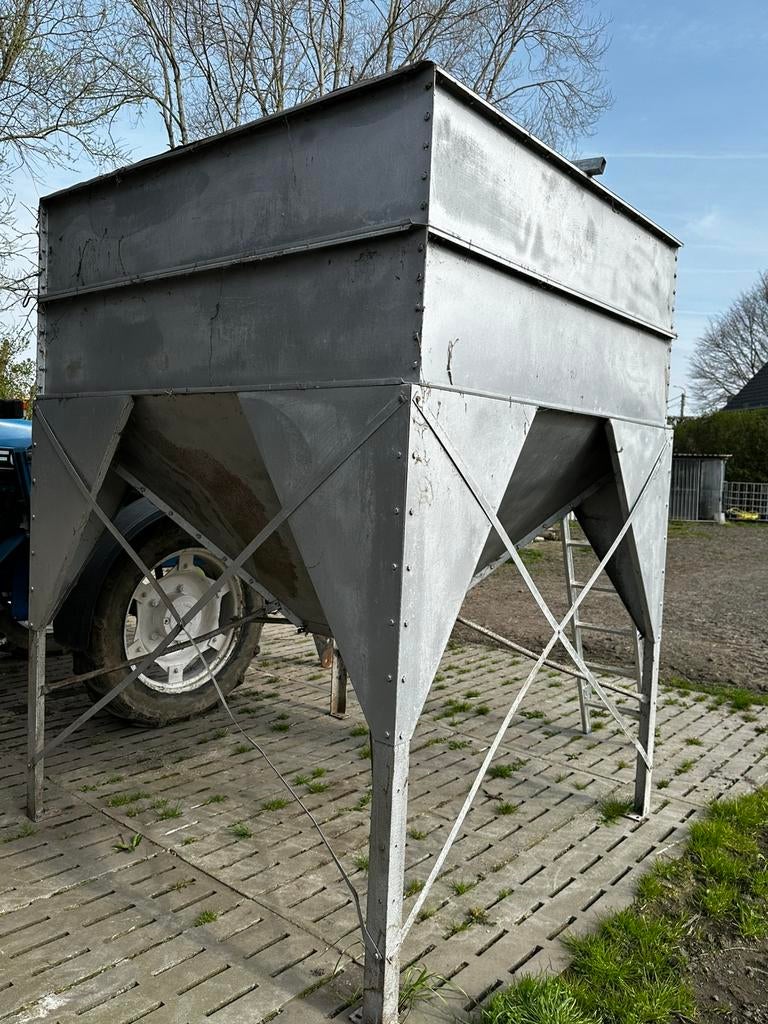 silo, Zakelijke goederen, Landbouw | Veevoer, Ophalen