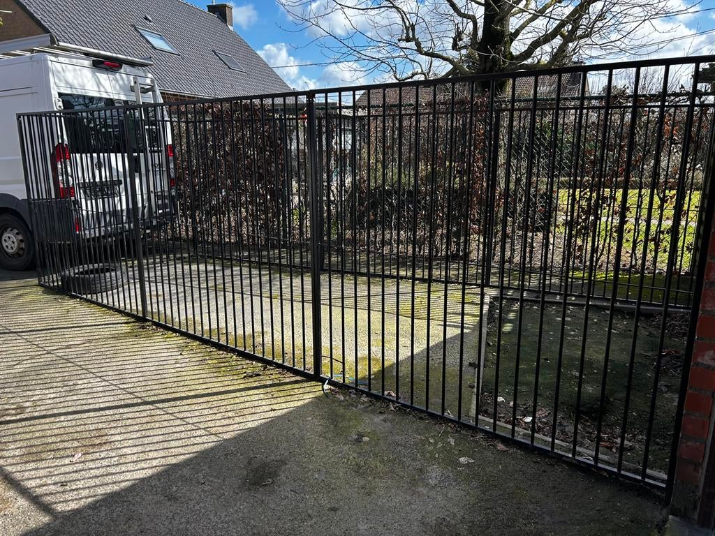 Hondenren., Dieren en Toebehoren, Hondenhokken, Ophalen of Verzenden, Zo goed als nieuw