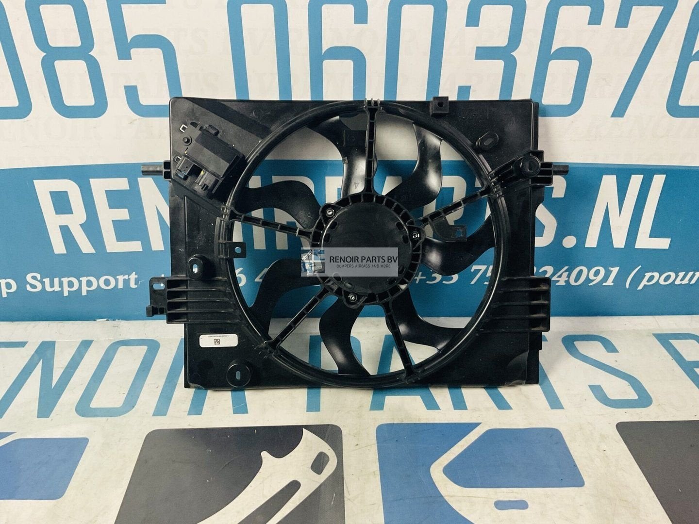 Ventilator Dacia Sandero 214813070R 2019-2023 Koelvin 3-Y5-7, Gebruikt, -, -, 6 maanden garantie