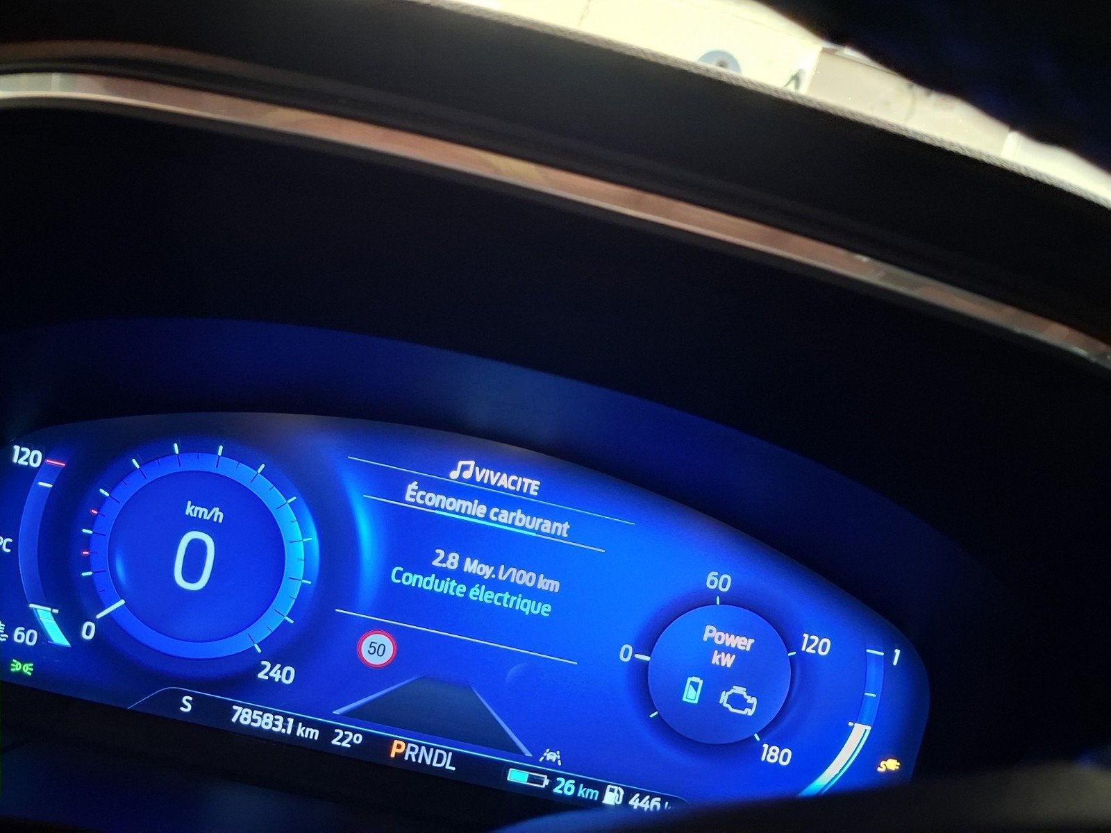 Ford Kuga Phev Titanium 224 pk, Auto's, Zwart, Overige kleuren, 5 zetels, Dealer onderhouden