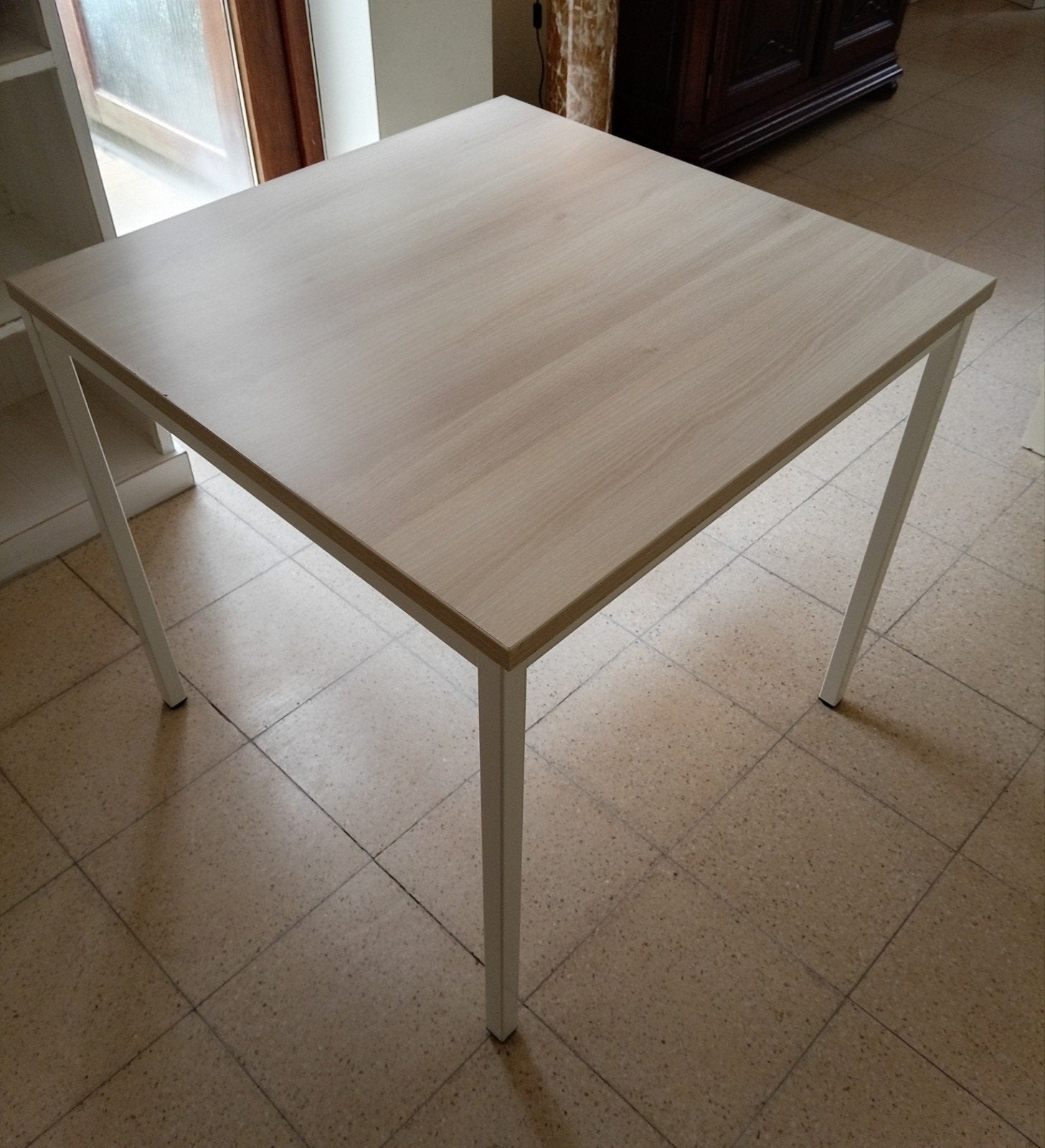 beige tafel, Huis en Inrichting, Tafels | Eettafels, Ophalen, Vierkant