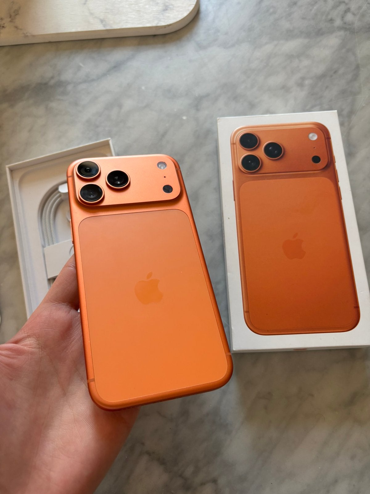 iPhone 17 PRO MAX 256GB Orange Cosmic, Telecommunicatie, Mobiele telefoons | Apple iPhone, Zo goed als nieuw, Ophalen of Verzenden