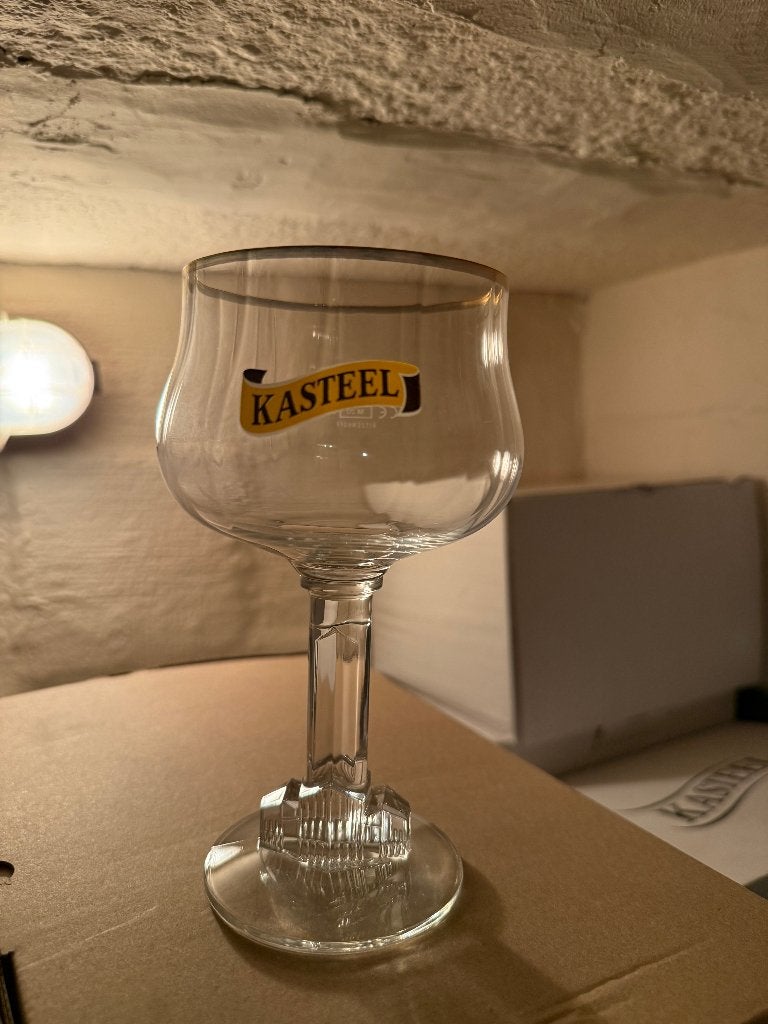 36 Kasteelbier glazen, Collections, Enlèvement ou Envoi, Comme neuf, Verre à bière