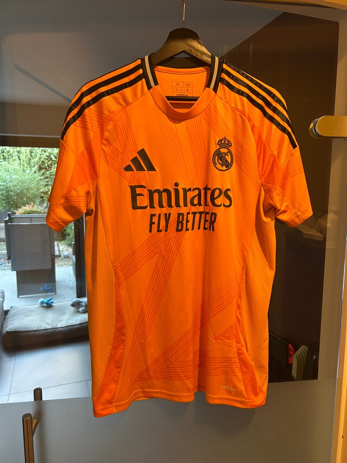 Maillot Real Madrid 2024/25 – Extérieur, Taille M, Enlèvement ou Envoi, Comme neuf, Maillot