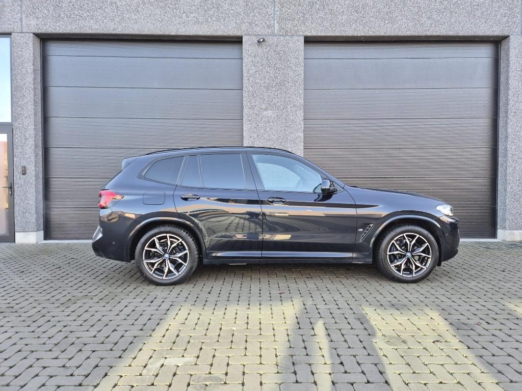 BMW X3 xDrive M-sport Trekhaak Pano Keyless, Auto's, BMW, Automaat, 4 cilinders, 2065 kg, Zwart