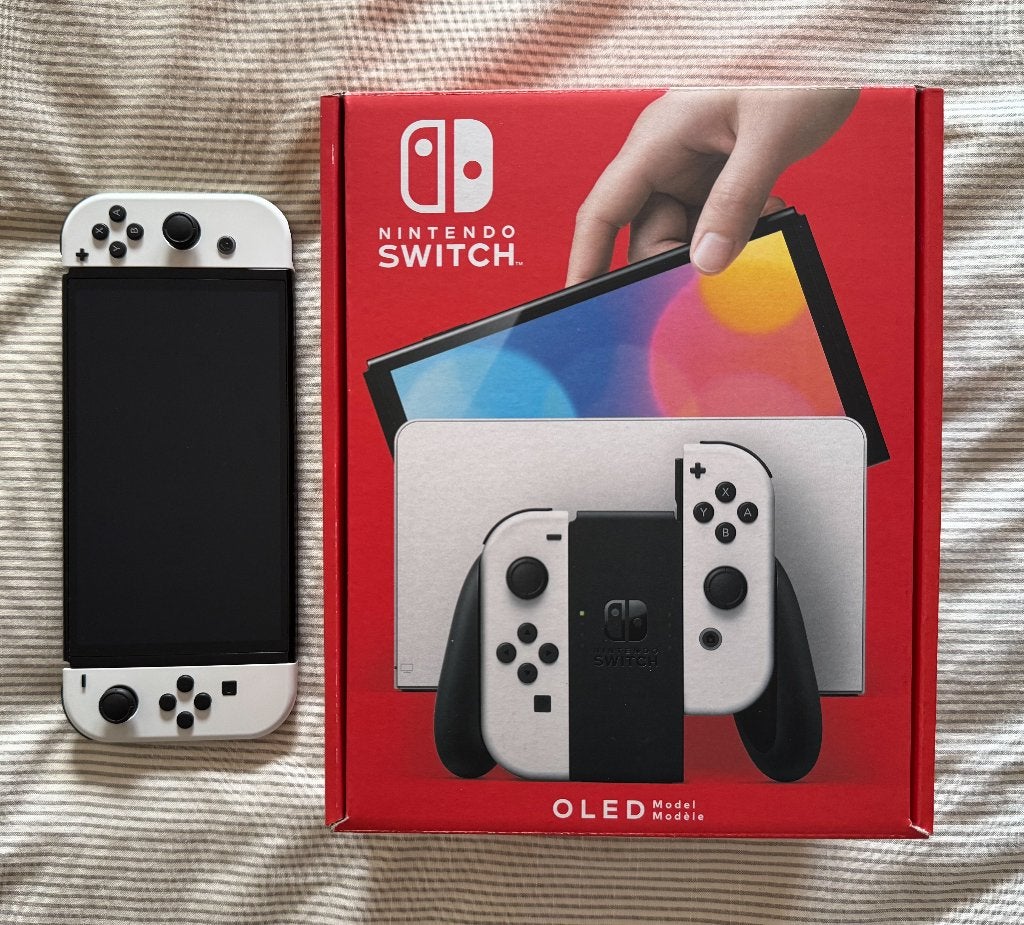 Nintendo Switch OLED + Game, Avec 1 manette, Enlèvement, Avec jeux, Switch OLED
