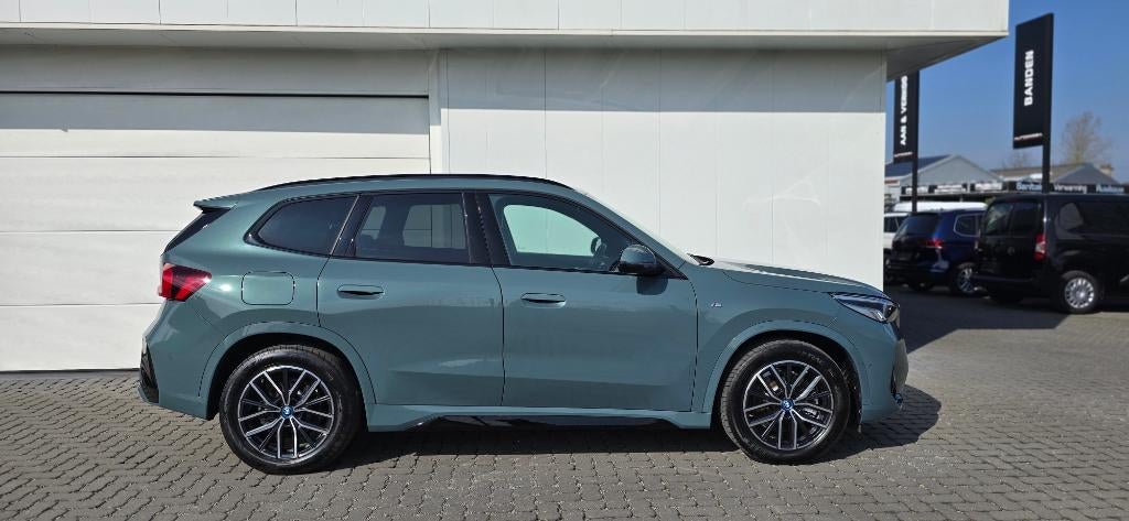BMW X1 xDrive25e Aut. M Sportpakket *Facelift/Pano/Camera*, Lichtsensor, Leder, 5 zetels, Hybride Elektrisch/Benzine