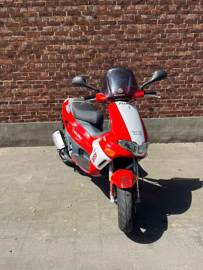 Runner 180 fxr, Motoren, Motoren | Piaggio, Particulier, Scooter, 12 t/m 35 kW, 1 cilinder, Minimaal motorrijbewijs A2, Automaat