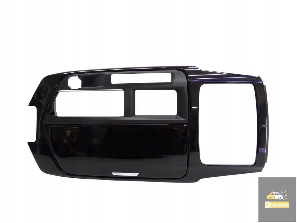 670186923, Maserati Levante M161 16-24 middentunnel decor 67, Viale Ciro Menotti 322
41121  Modena, IT, Maserati, Gebruikt, Maserati S.p.A.