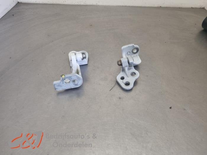 Kit charnières d'un Ford Transit Custom, -, 3 mois de garantie, -, -