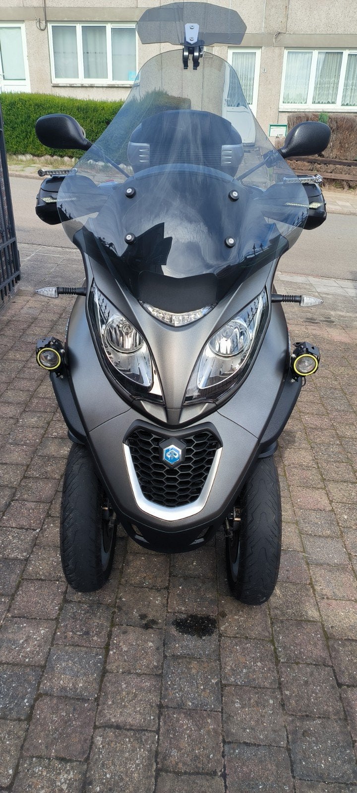 SCOOTER PIAGGIO 500 MP3 GRIS, Motos, Scooter, Occasion, 2 cylindres, Particulier