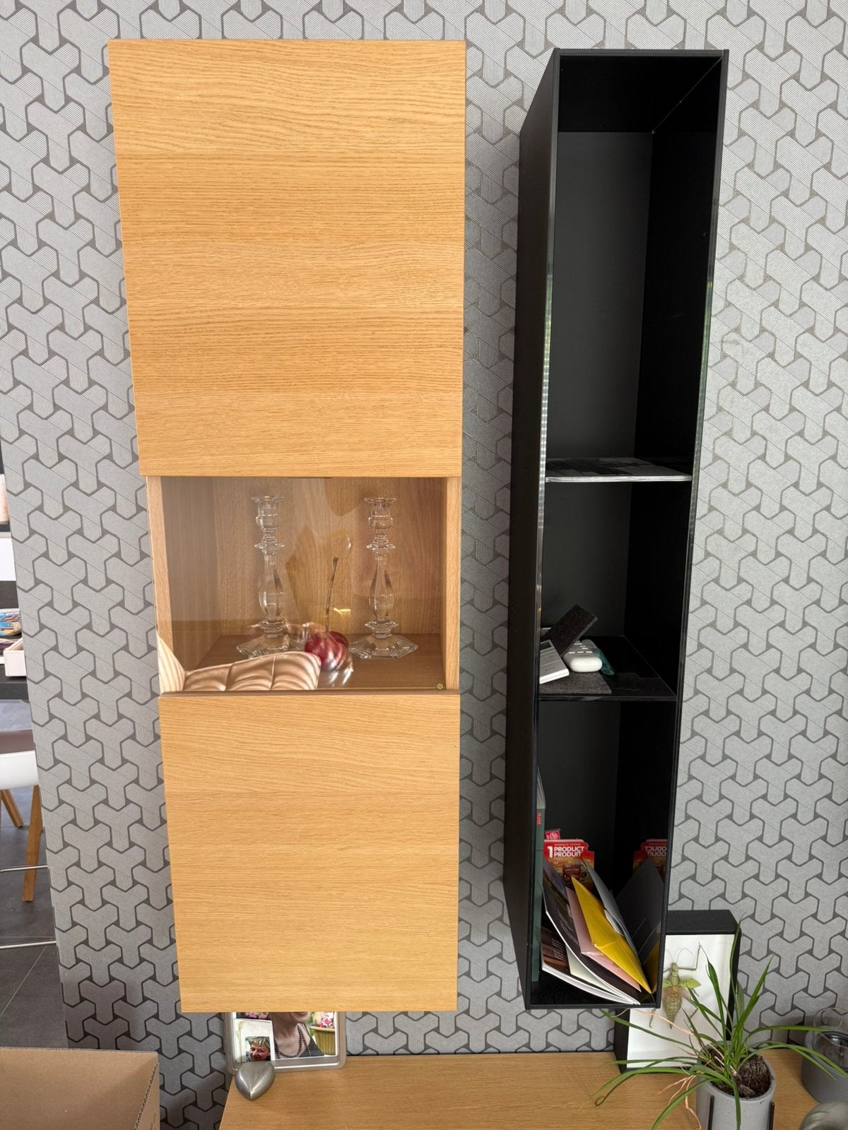 2 wandkasten, 1 met verlichting, Huis en Inrichting, Ophalen, Zo goed als nieuw
