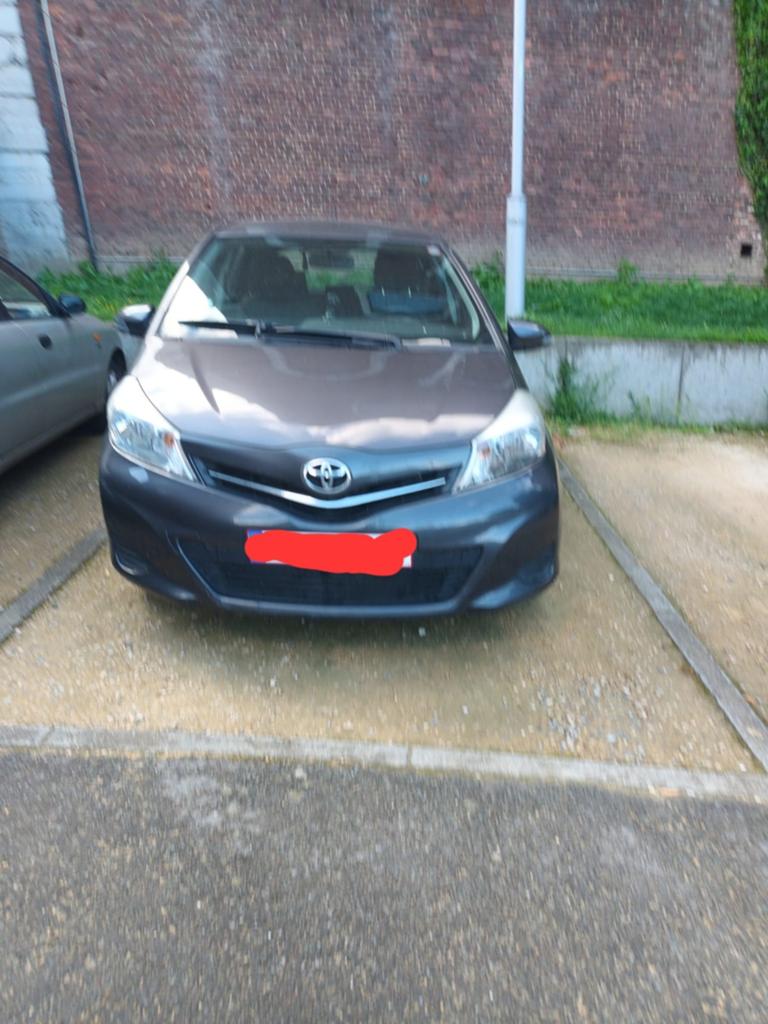 Toyota Yaris — Grijs, Auto-onderdelen, Overige Auto-onderdelen, Toyota, Gebruikt, Ophalen