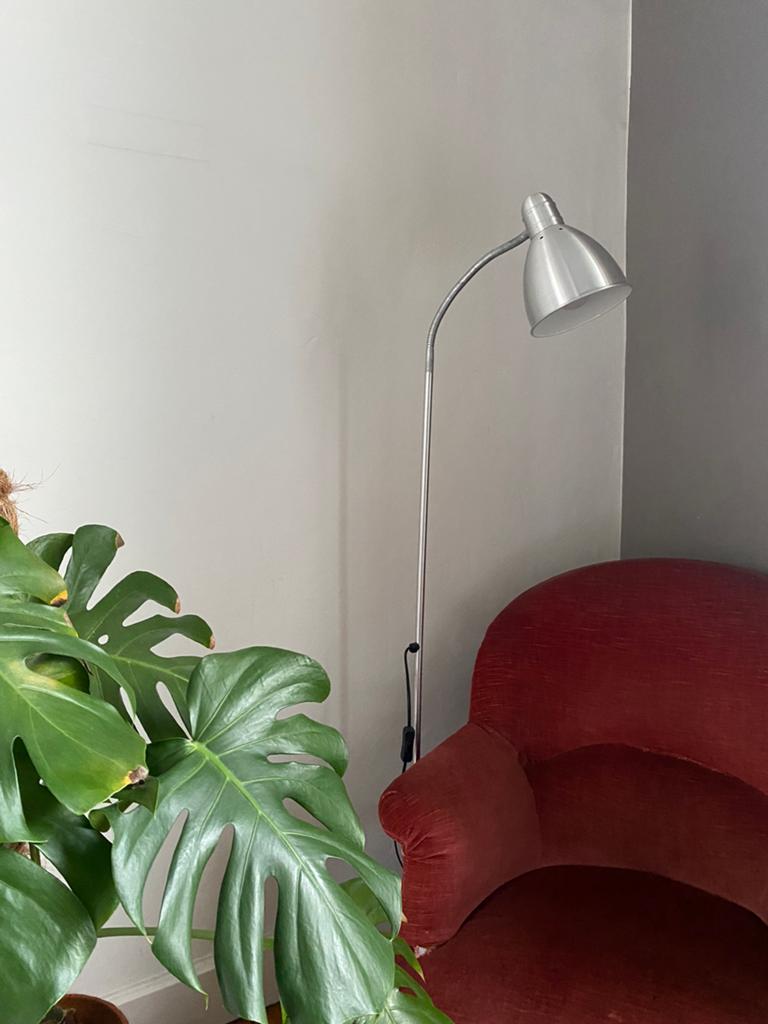 Metalen lamp van IKEA, Huis en Inrichting, Lampen | Vloerlampen, Ophalen, Gebruikt, 100 tot 150 cm