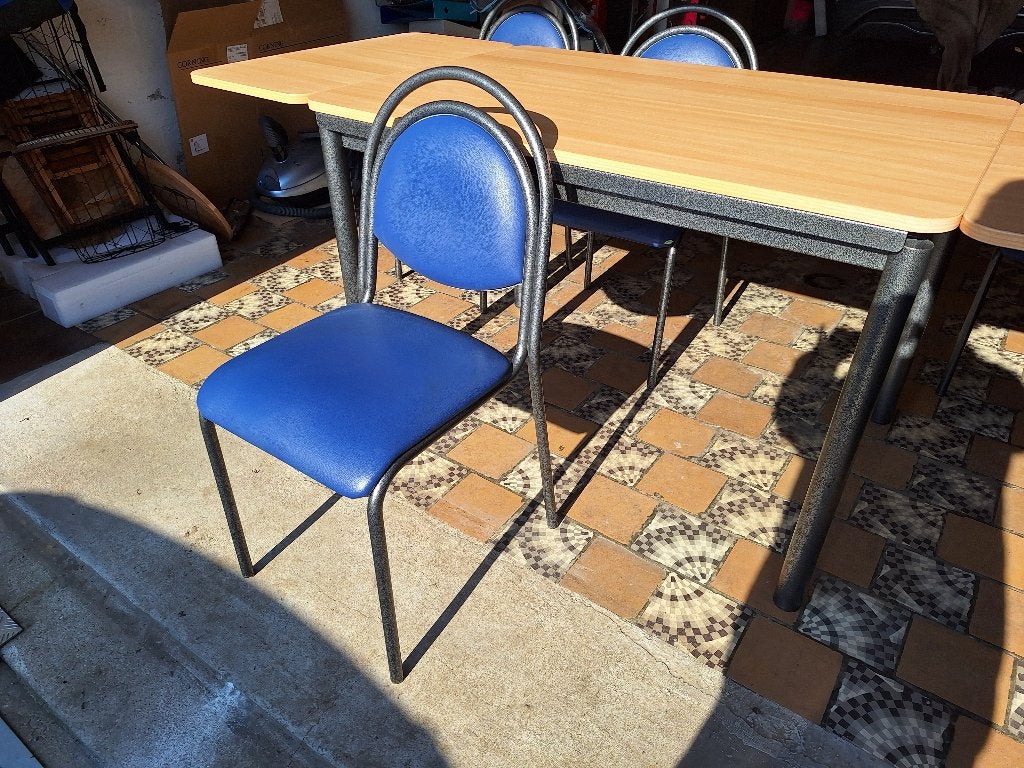 Table et 4 chaises, Enlèvement, Comme neuf, 150 à 200 cm, 50 à 100 cm