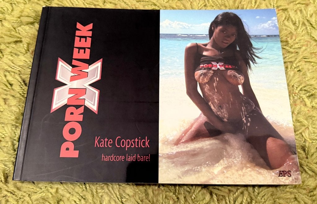 Porn Week X by Cate Copstick, Fotograferen en Filmen, Verzenden, Zo goed als nieuw, Cate Copstick