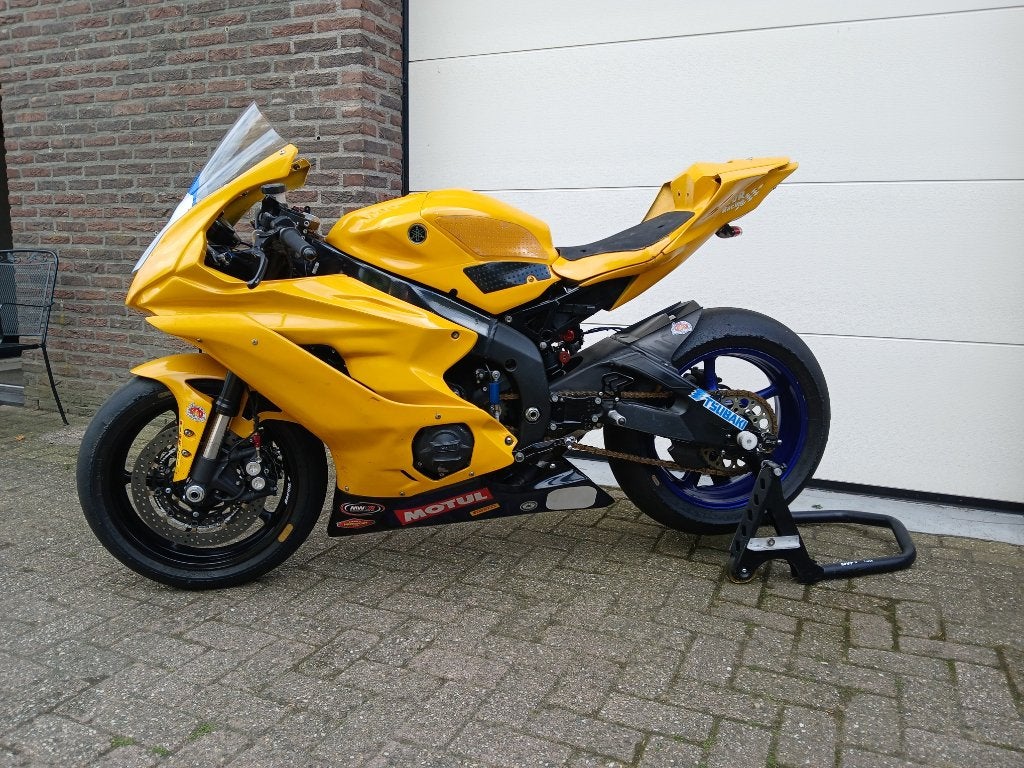Yamaha R6 RJ27 IDM Superstock 600 specs circuitmotor, Motoren, Nieuw, Particulier