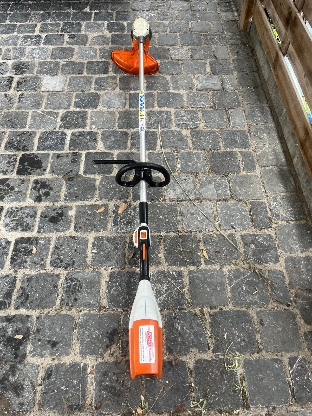 Stihl fsa 90 r accu bosmaaier, Jardin & Terrasse, Débroussailleuses, Enlèvement, Comme neuf, 10 à 30 cm, Batterie