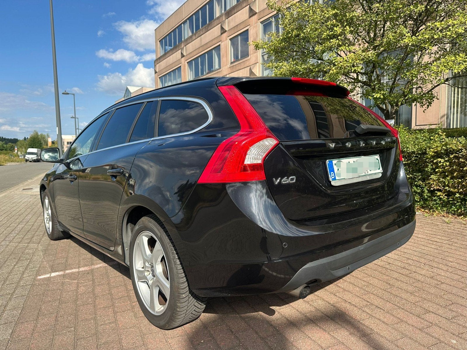 Volvo v60 2.0 diesel Eu5b, Euro 5, Achat, Boîte manuelle, Noir