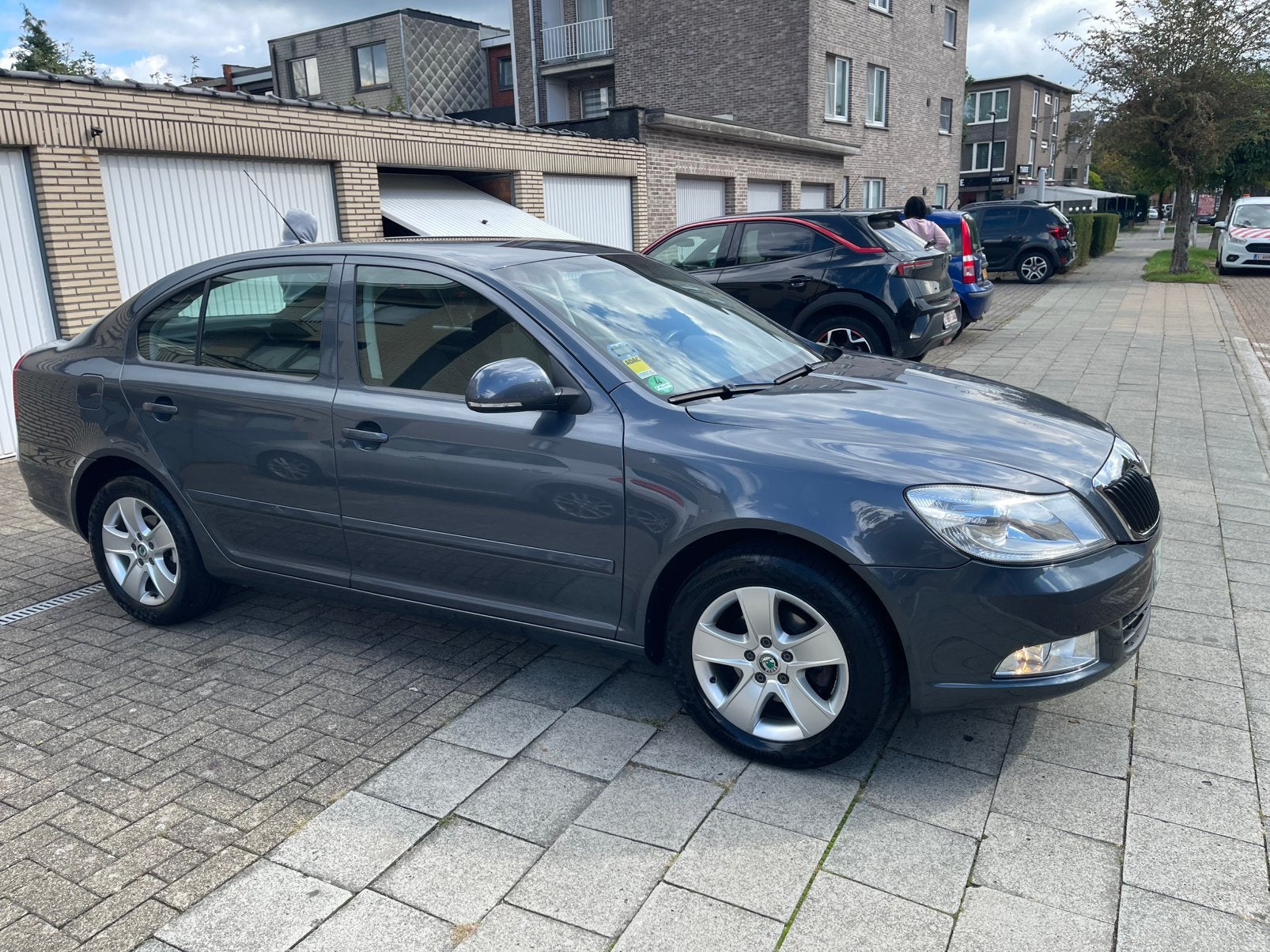 Skoda octavia 1.4i benzine, Autos, Argent ou Gris, Achat, Boîte manuelle, Noir