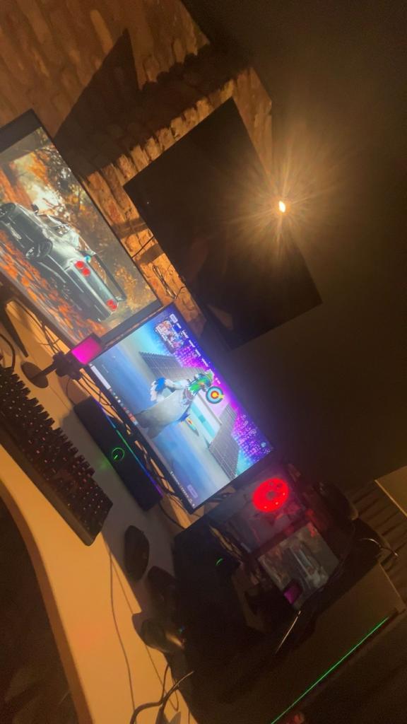 Gaming setup te koop, Muziek en Instrumenten, Ophalen, Zo goed als nieuw