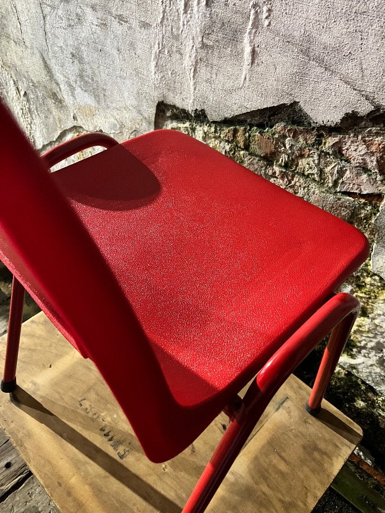 POLLY RED (123 en stock) Réorganisation possible, Maison & Meubles, Chaises, Enlèvement ou Envoi, Cinq, Six Chaises ou plus, POLLY RED