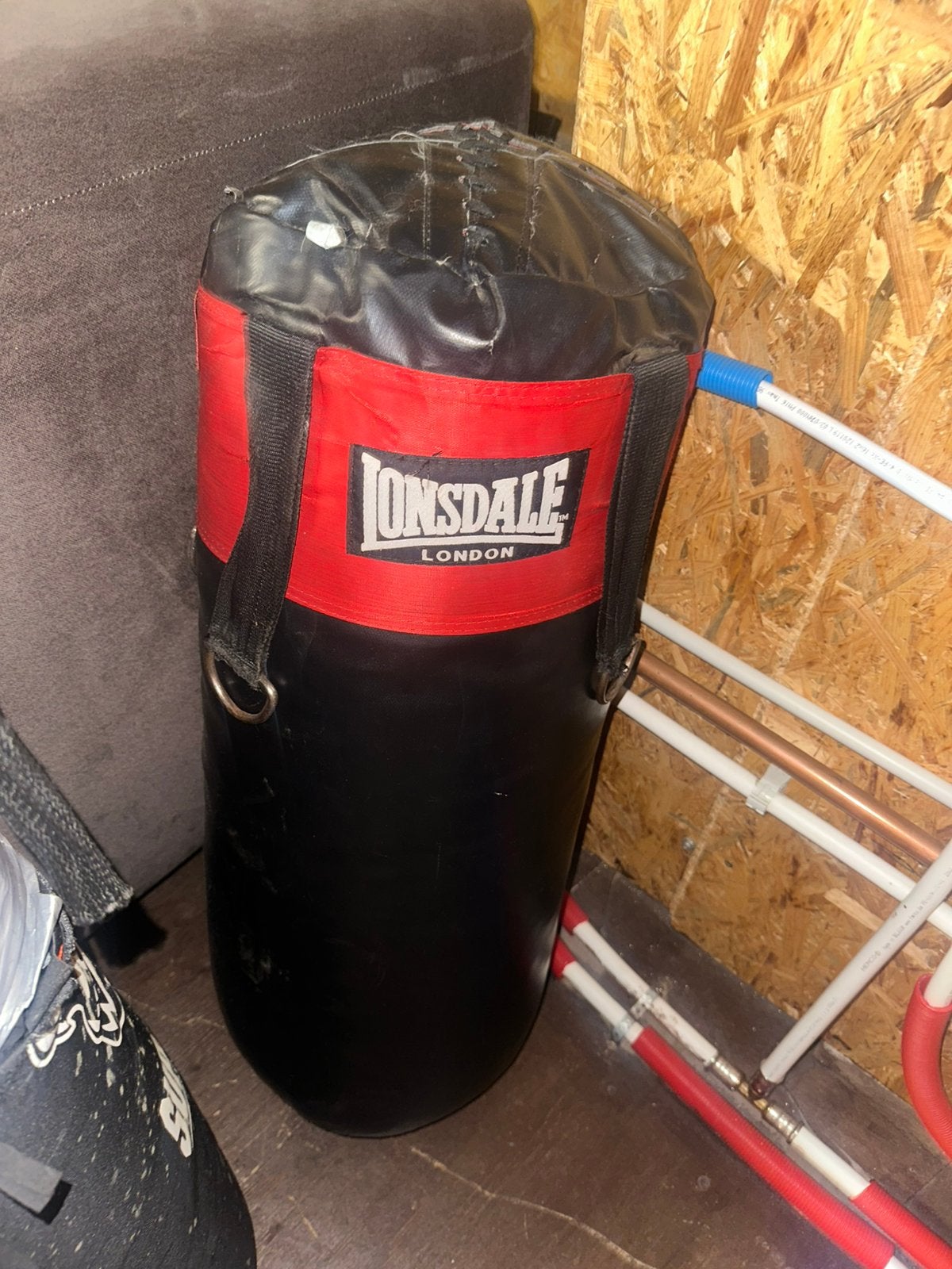 2 bokszaken. 1 lonsdale, Ophalen, Zo goed als nieuw