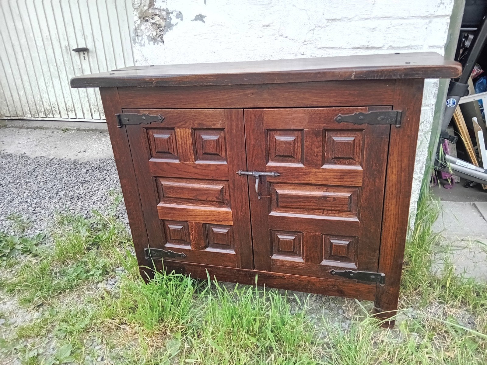 Buffet espagnol de style Toscan baroque, Enlèvement