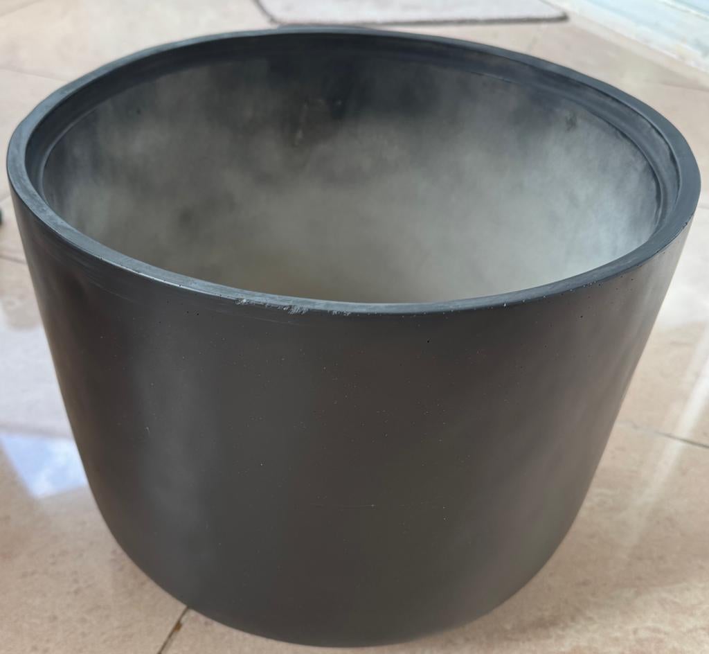 Stenen bloempot 33 cm diameter, Tuin en Terras, Ophalen, Zo goed als nieuw, Beton, Binnen