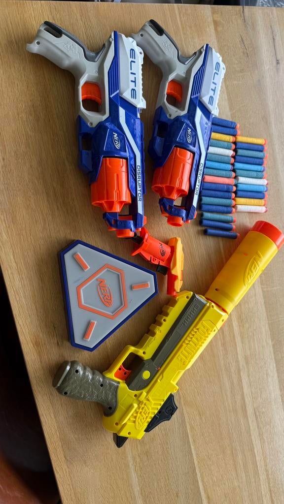 Nerf geweren + nerf fortnite + targetbord, Ophalen, Zo goed als nieuw