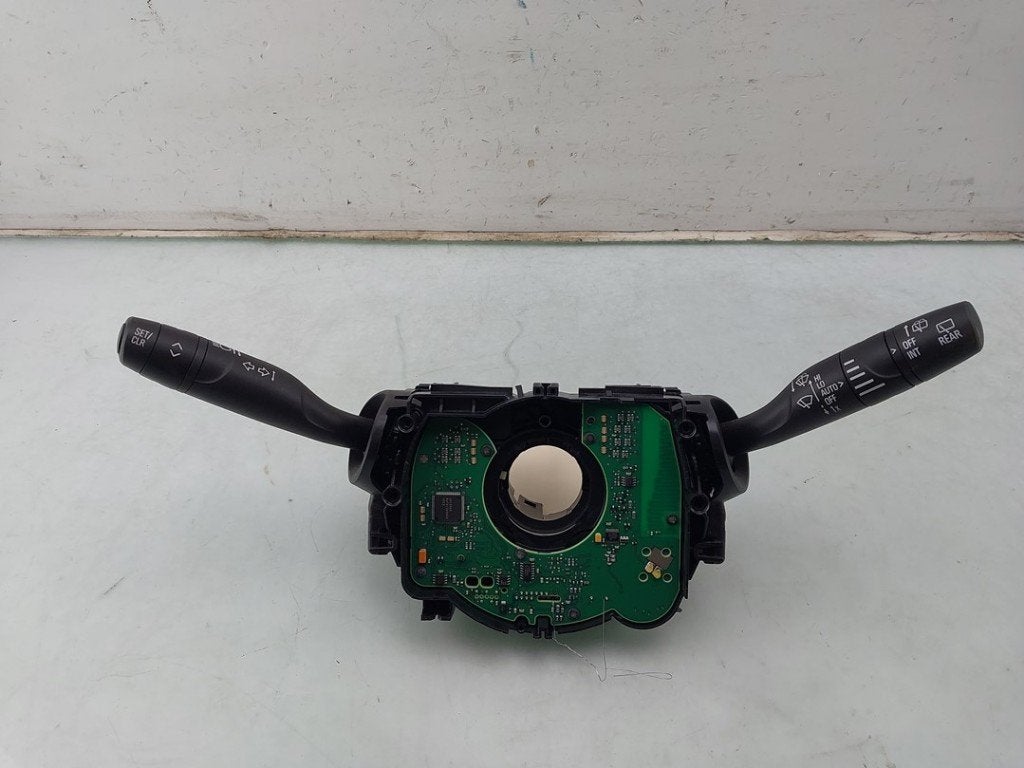 COMBISCHAKELAAR STUUR Corsa F (UB / UH / UP) (|98325622YX|), Gebruikt, Opel, Opel Automobile GmbH, Kontakt-opel@opel.com