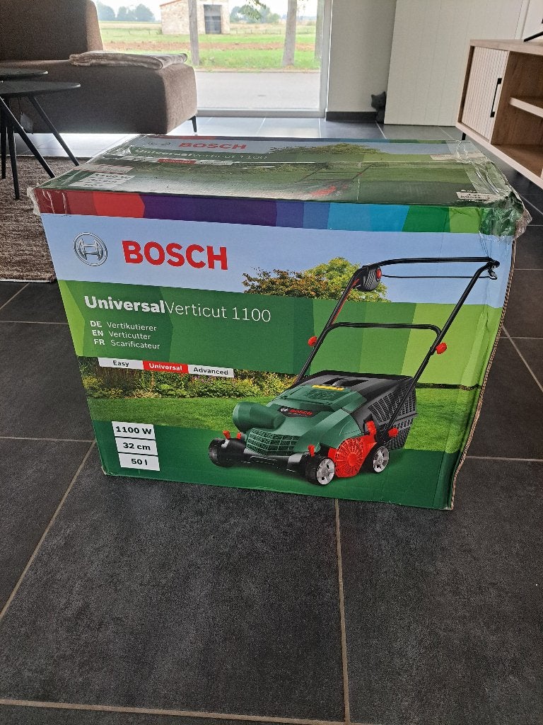 Bosch verticuteerder UniversalVerticut 1100, Jardin & Terrasse, Scarificateurs, Enlèvement, Neuf, Électrique, Bosch