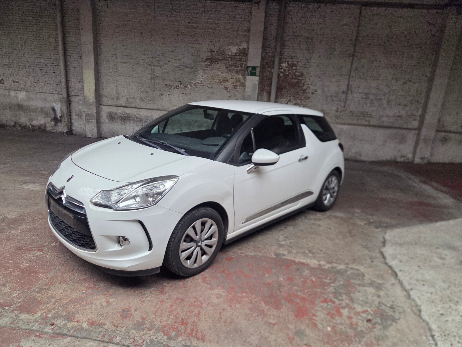 CITROËN DS3 1.2 BENZINE VAN 2013, Autos, Euro 5, Achat, Noir, Tissu