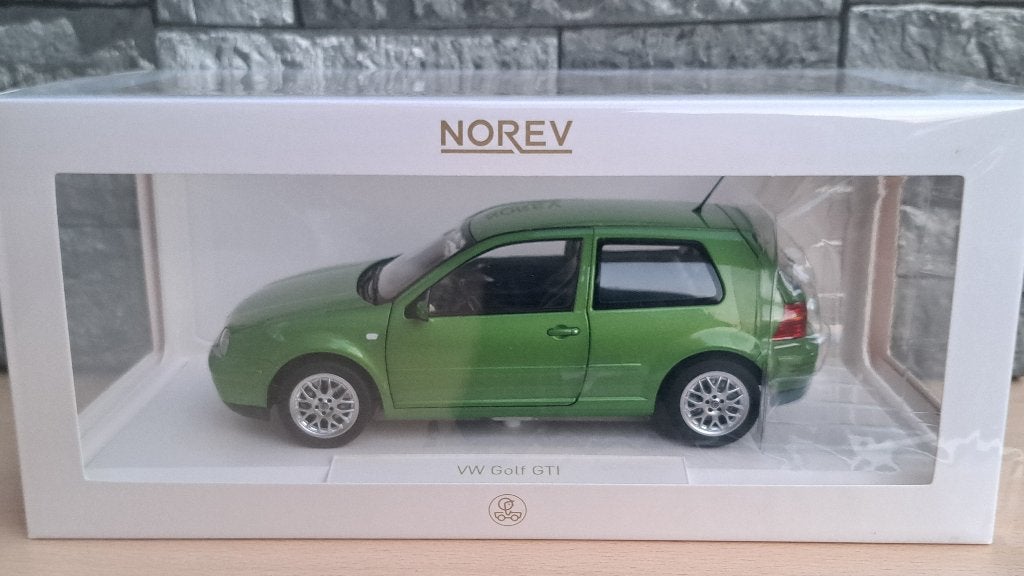 VW Volkswagen golf 4 GTI 1/18éme, Hobby & Loisirs créatifs, Neuf, Enlèvement ou Envoi, Voiture, Norev