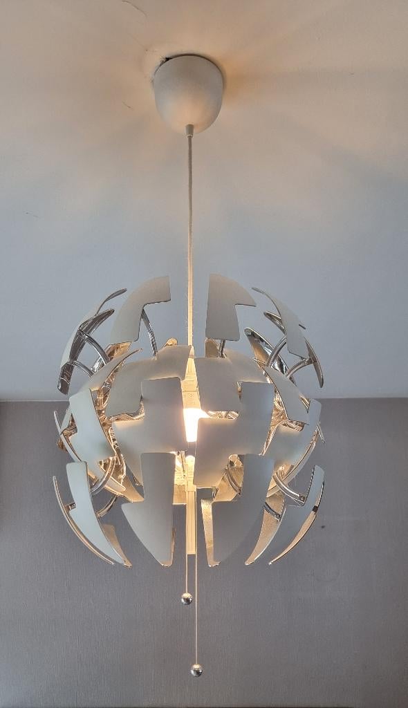 2 Hanglampen, wit/zilverkleur, 35 cm IKEA PS 2014, Huis en Inrichting, Lampen | Hanglampen, Ophalen, Kunststof, 50 tot 75 cm, Zo goed als nieuw