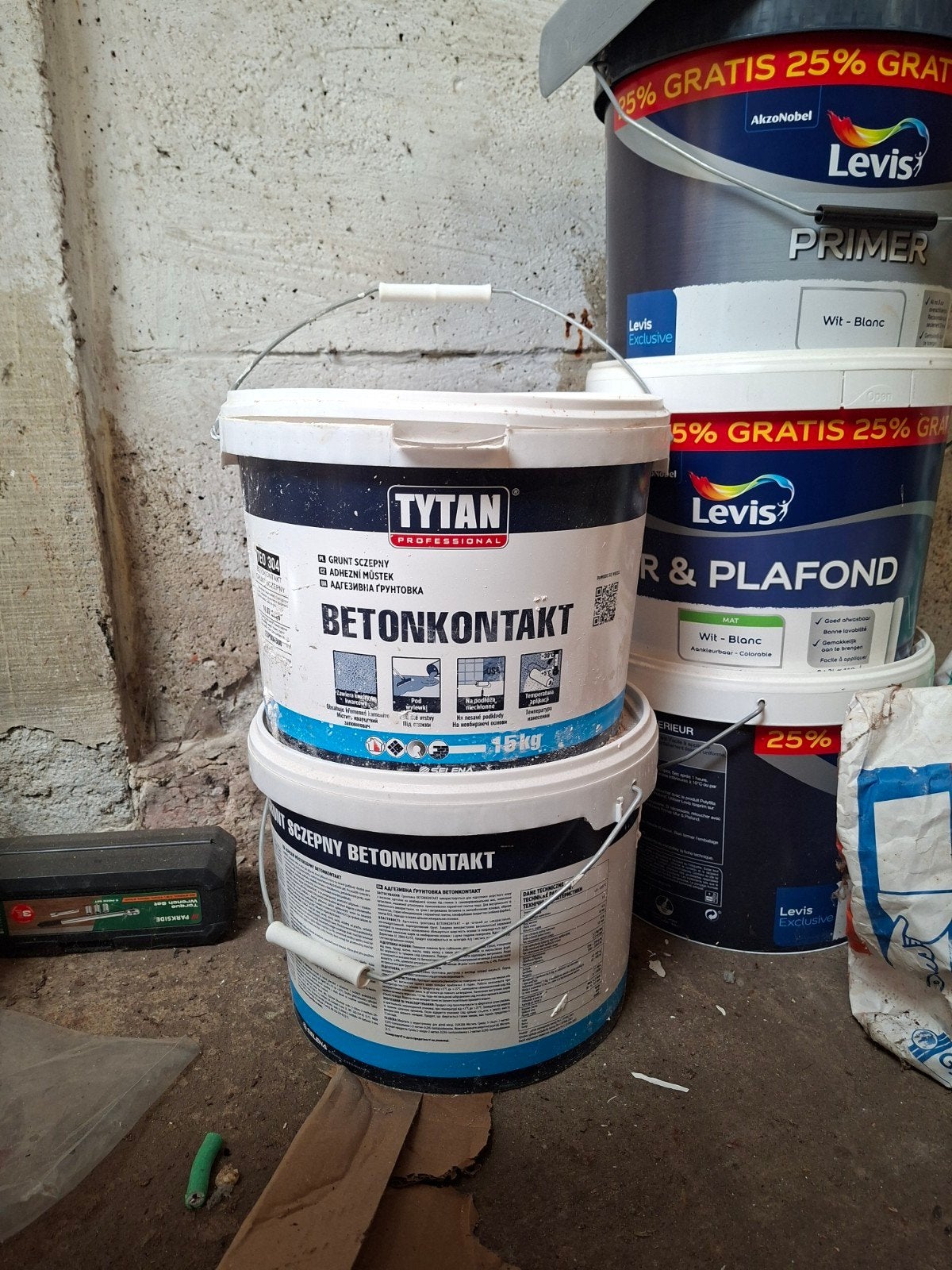 Tytan betonkontakt, Bricolage & Construction, Enlèvement