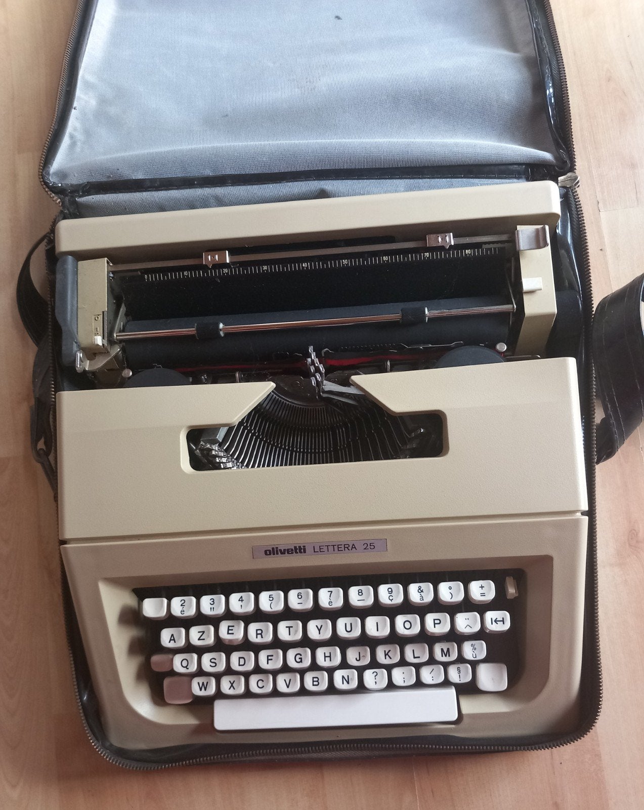 Vintage Olivetti typemachine, Diversen, Ophalen of Verzenden, Gebruikt
